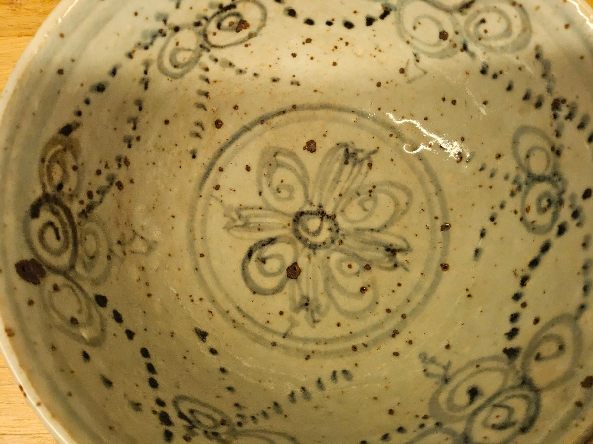 14th Century Vietnamese Bowl From The Chu Dau Kilns.-photo-3