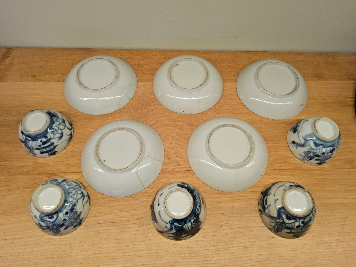 Service de cinq bols et coupelles en bleu de Hué. -photo-6