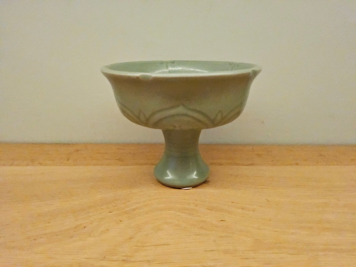 Coupe sur piedouche chinoise des fours de Longquan-photo-4