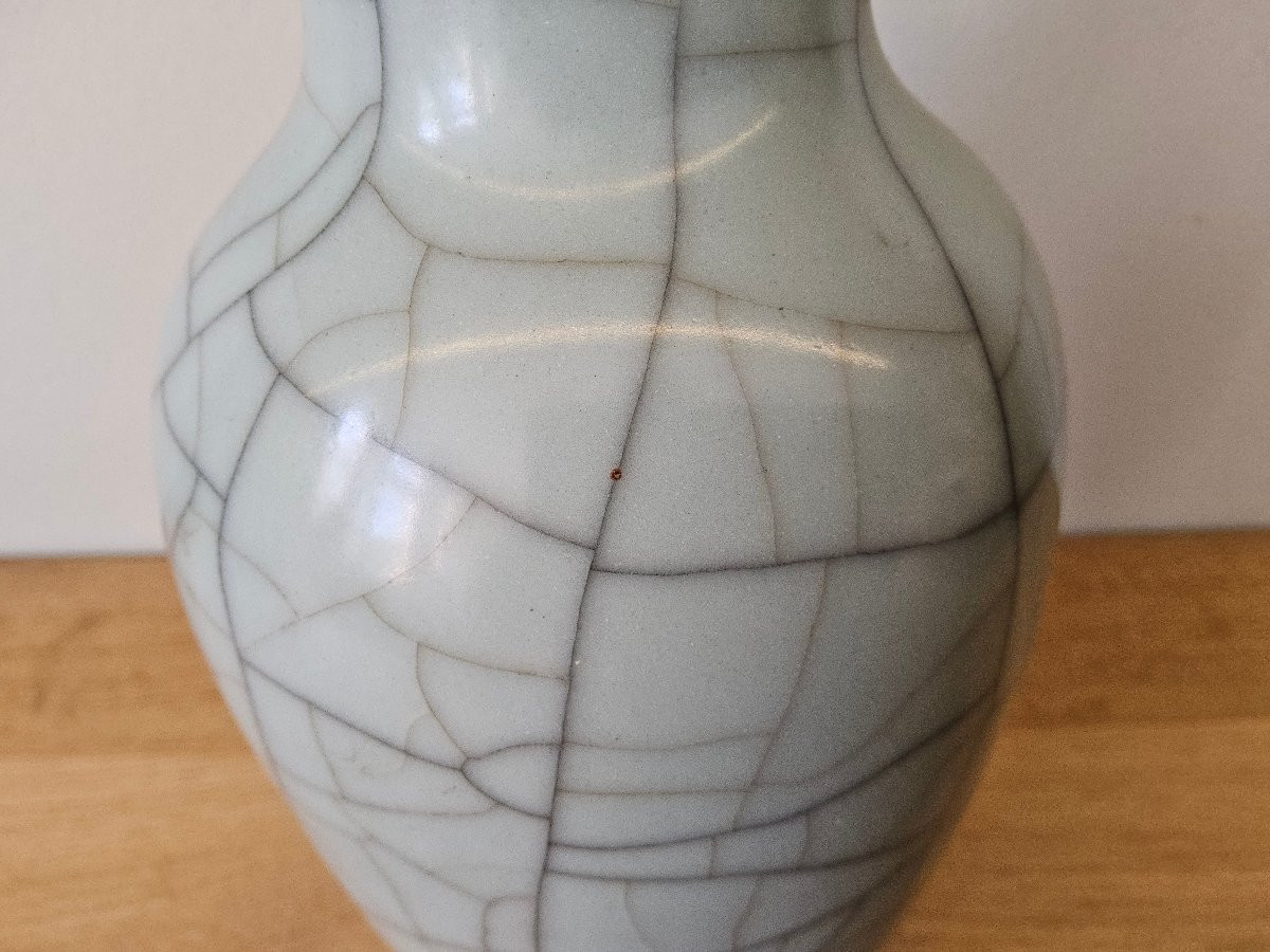 Vase chinois de type "Ge" en céladon.-photo-2