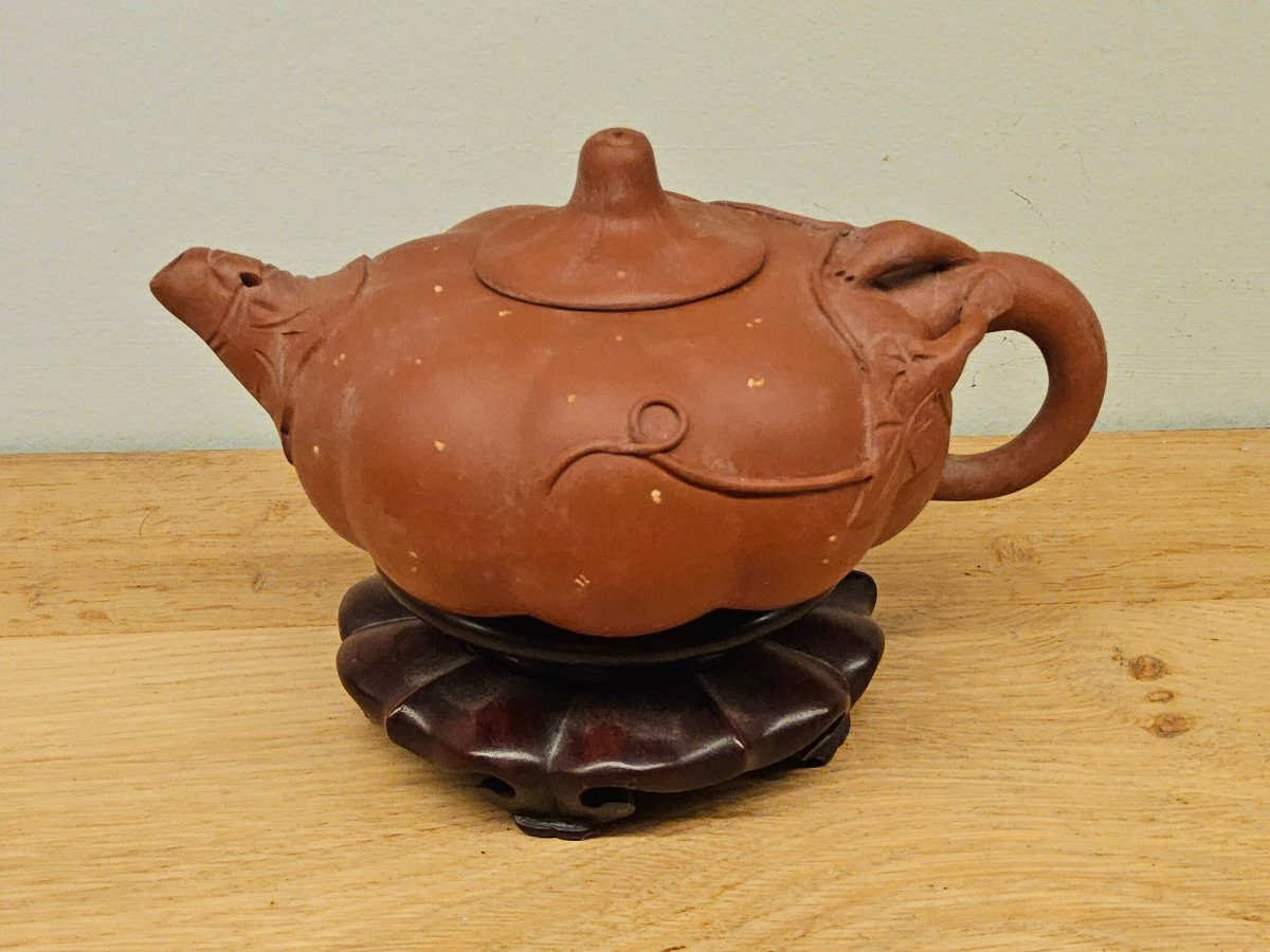 Théière en argile de Yixing avec incrustations d’or-photo-4
