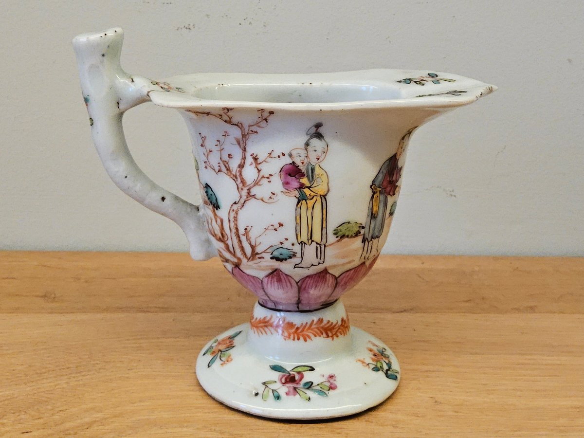 Verseuse du XVIII ème siècle. Décors aux mandarins. Époque Qianlong.(1736 - 1795).-photo-4