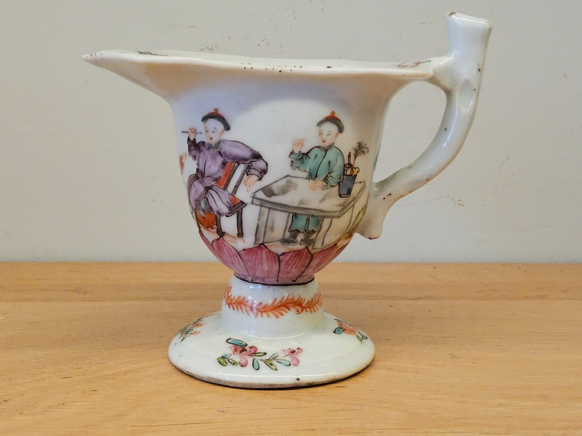 Verseuse du XVIII ème siècle. Décors aux mandarins. Époque Qianlong.(1736 - 1795).-photo-3