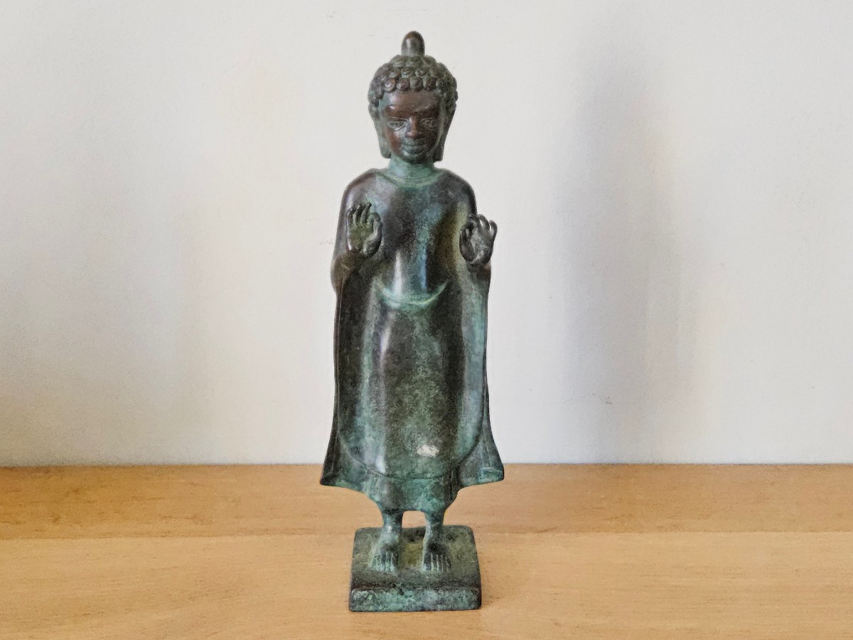 Bouddha en bronze, style Mon Dvaravati. Thaïlande. 