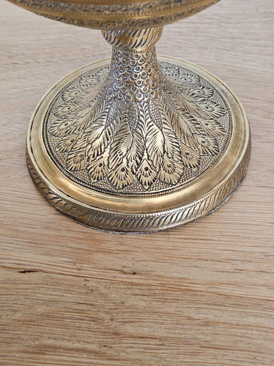 Hand-carved Covered Vase. India.-photo-1