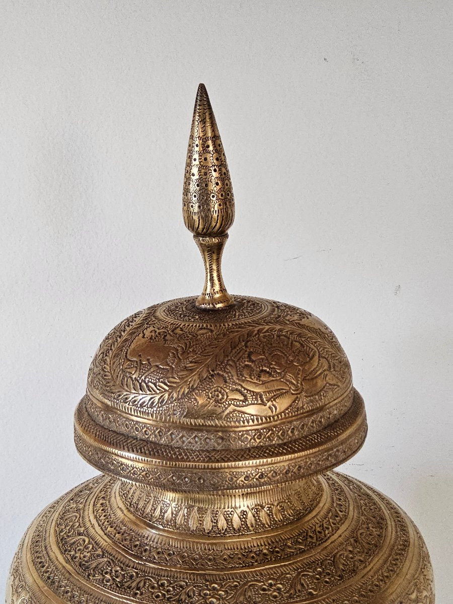 Hand-carved Covered Vase. India.-photo-4