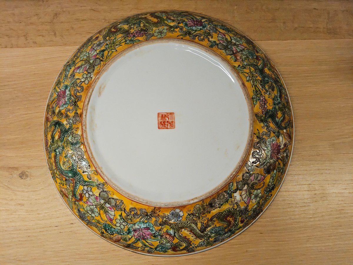 Chinese Plate With 9 Dragons-photo-3