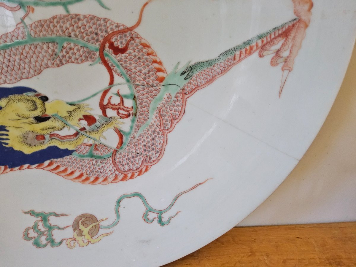 China. Large Deep Dish With Dragon. Early 19th Century.-photo-3