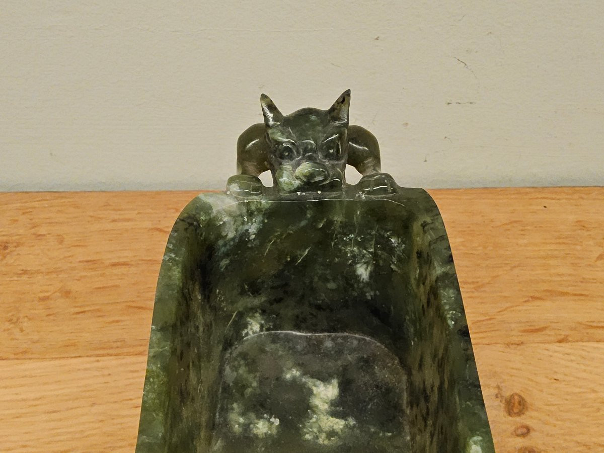 Chine. Lave pinceaux en jade épinard.-photo-4