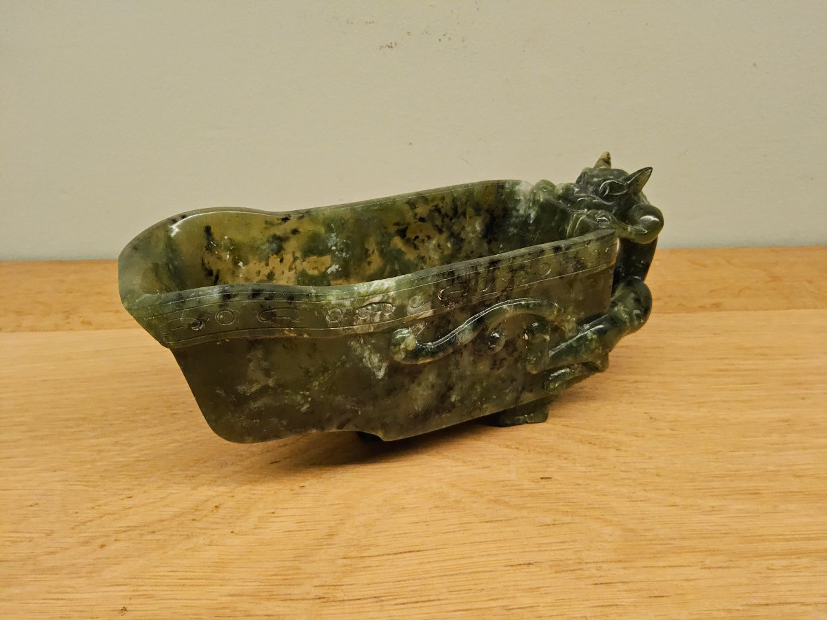 Chine. Lave pinceaux en jade épinard.-photo-7