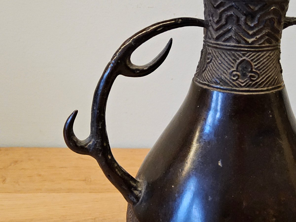 Asian Bronze Vase. 18th Century-photo-3