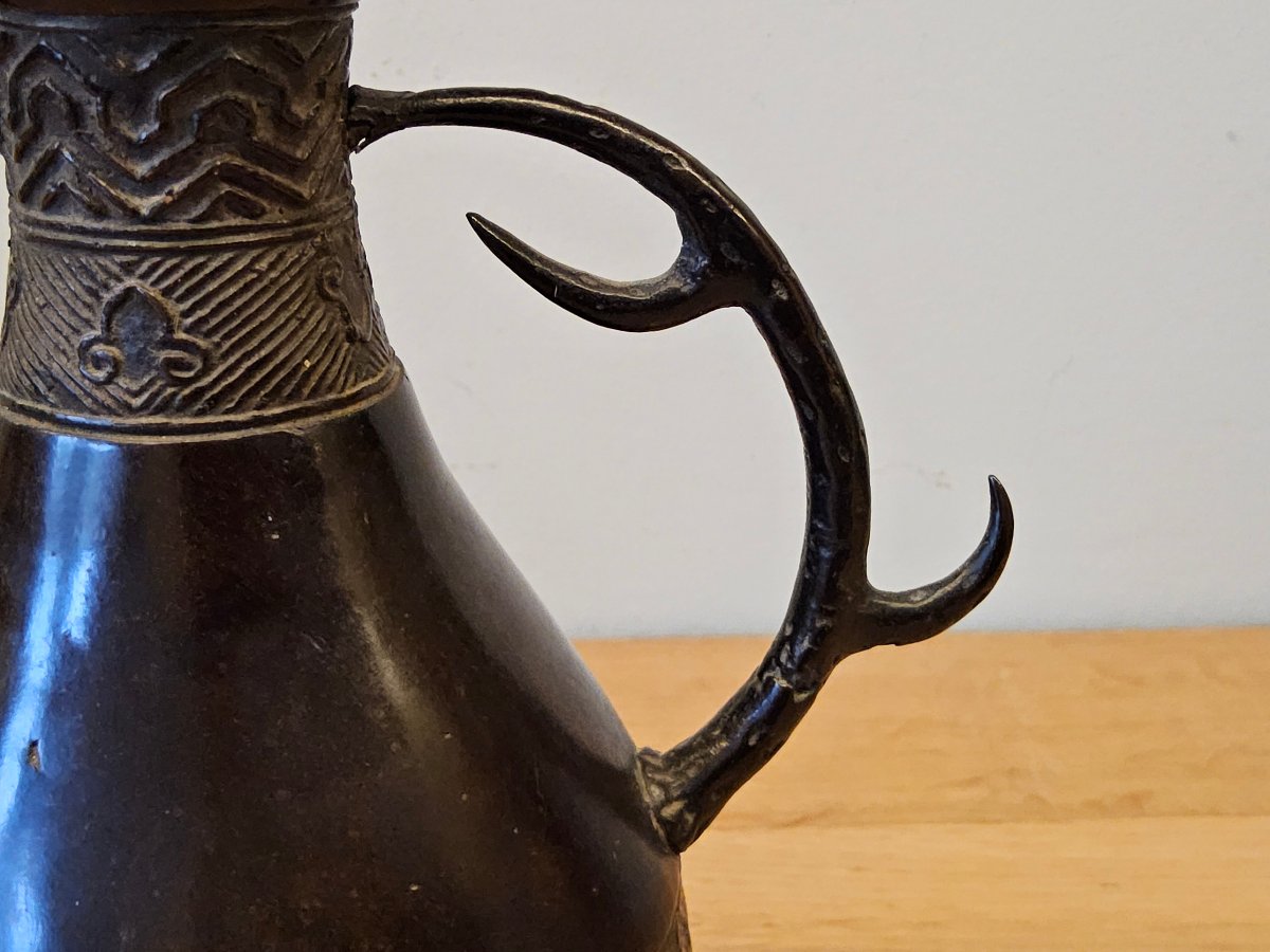 Asian Bronze Vase. 18th Century-photo-4