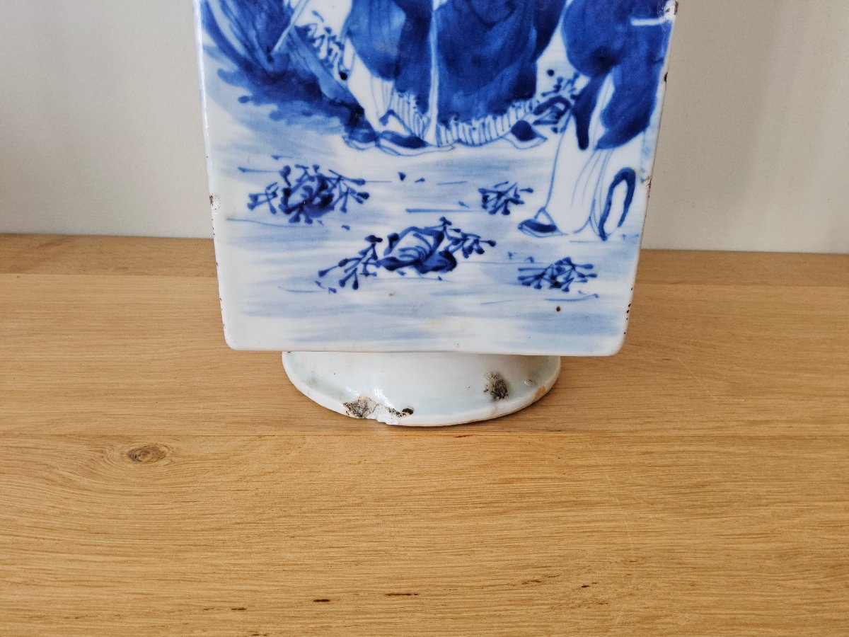 China. 19th-century Blue-and-white Porcelain Vase-photo-6