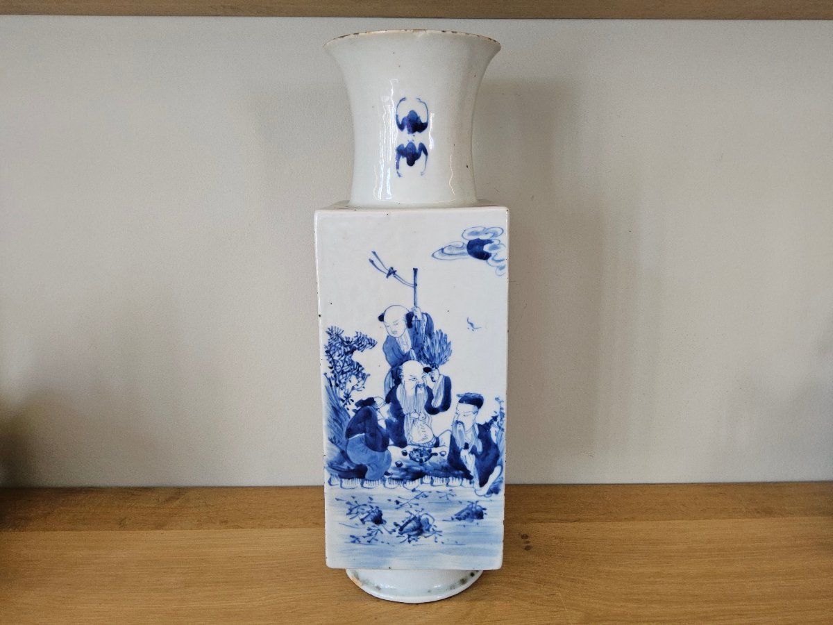 China. 19th-century Blue-and-white Porcelain Vase