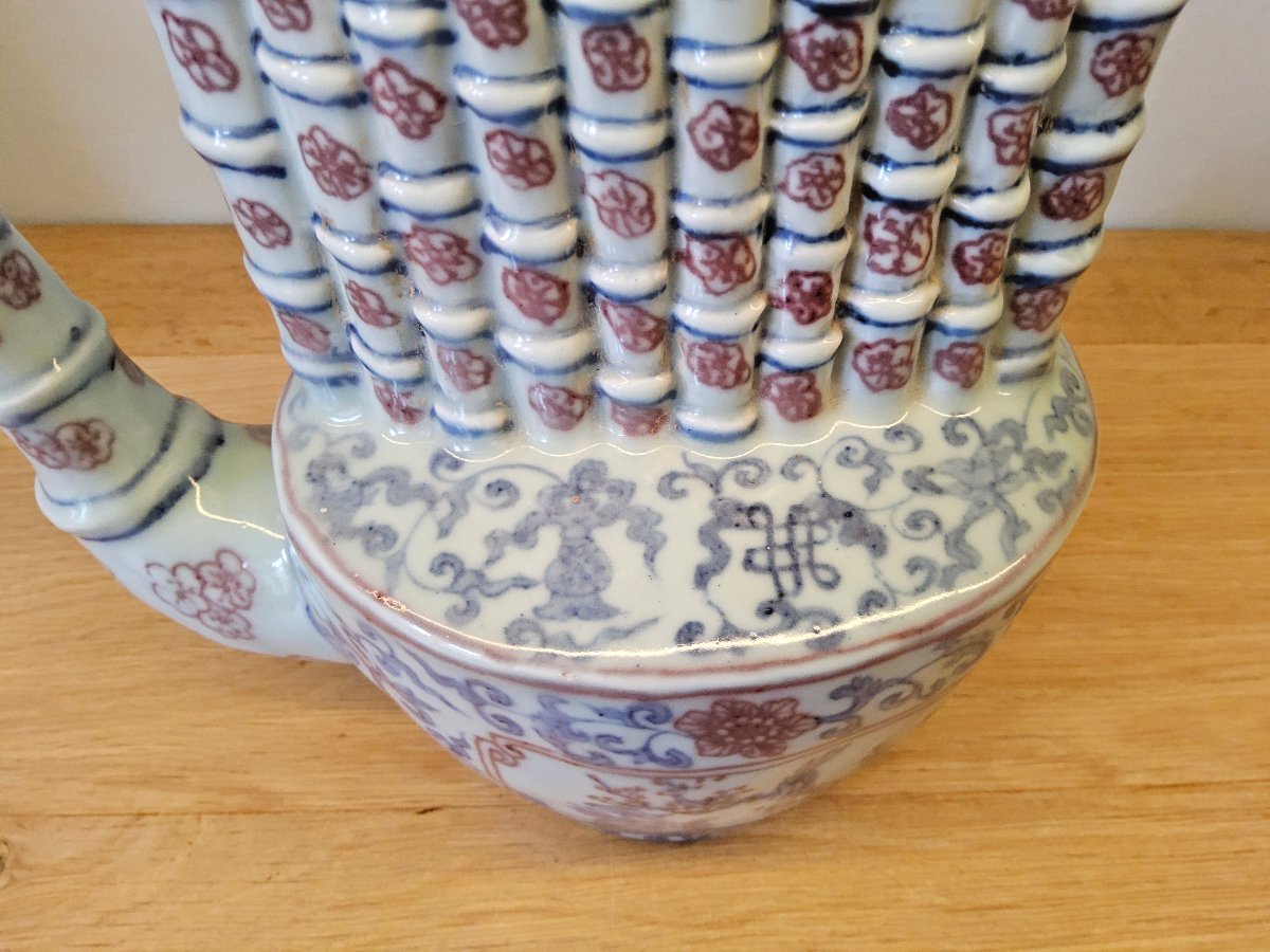 China. Large Porcelain Teapot.-photo-2