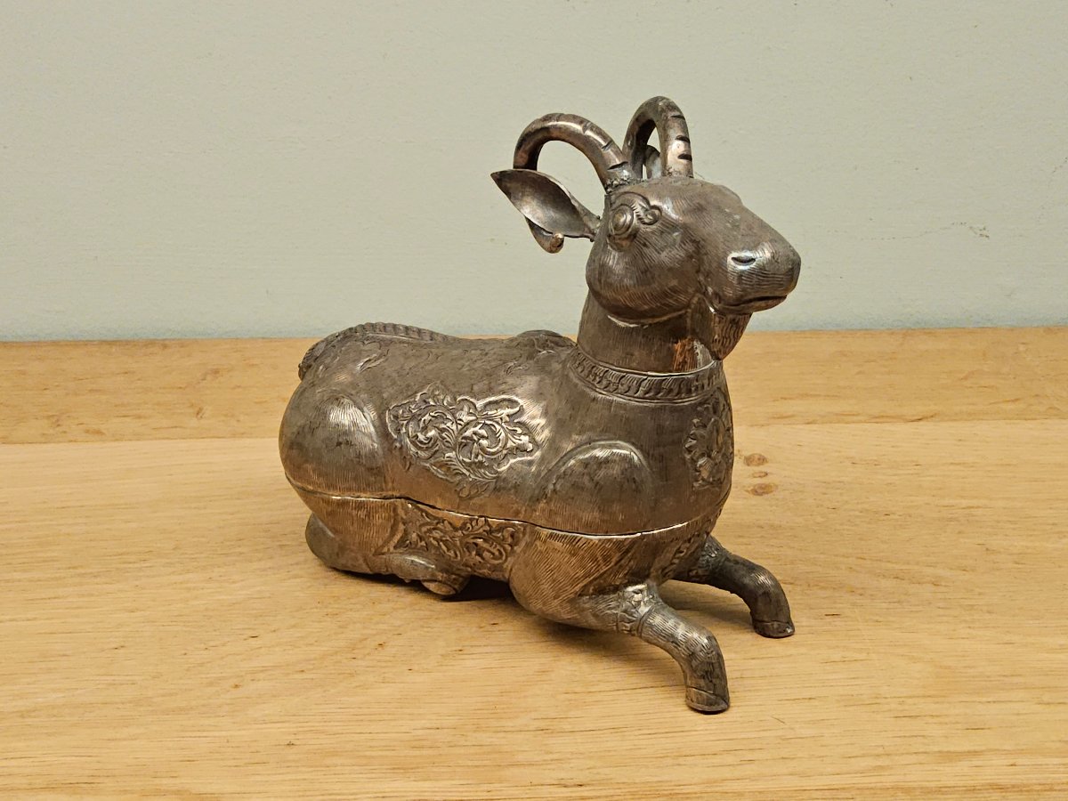 Asiatic Objects Made Of Solid Silver-photo-1