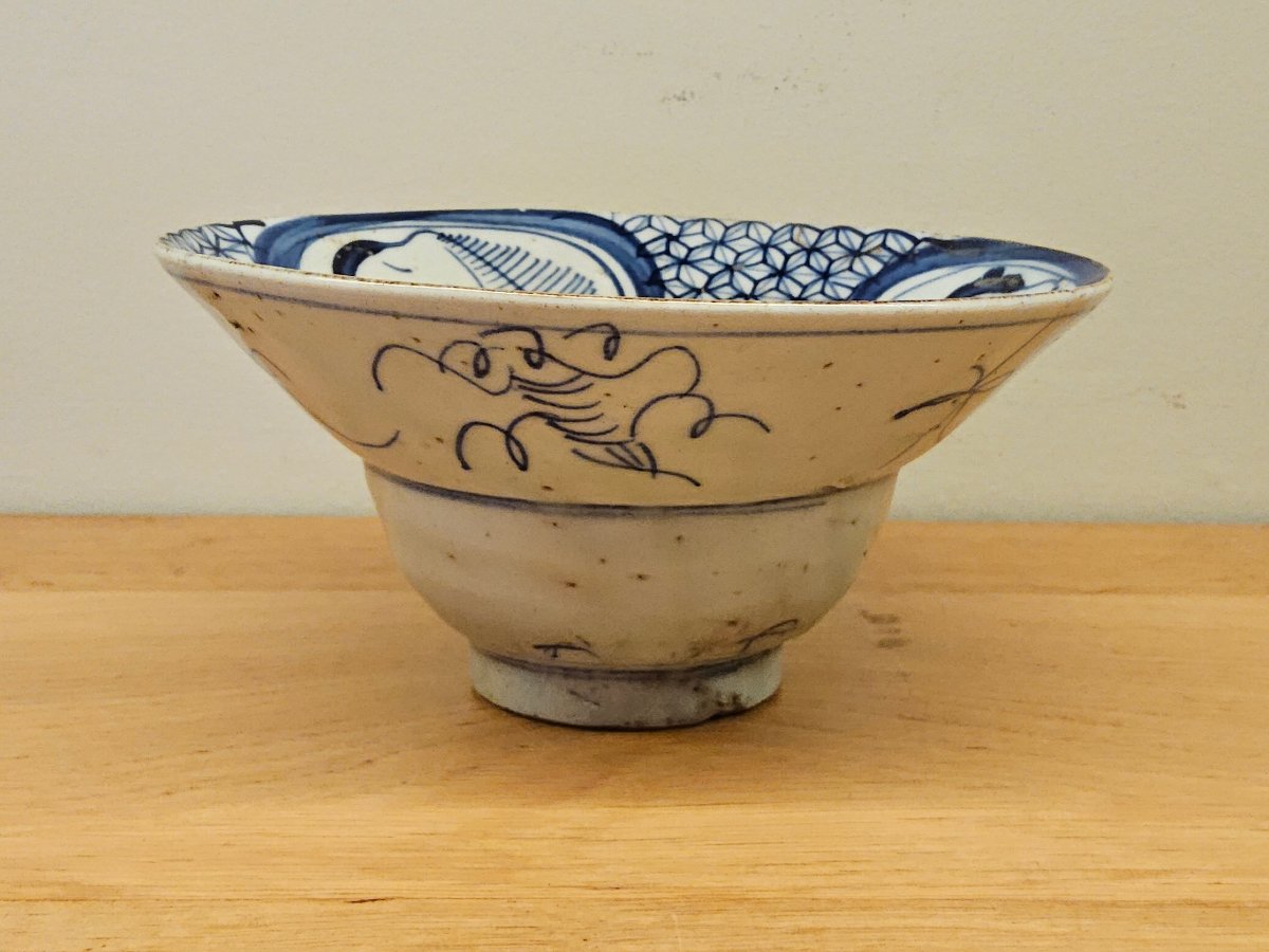 China: Pair Of Blue-and-white Porcelain Bowls-photo-2