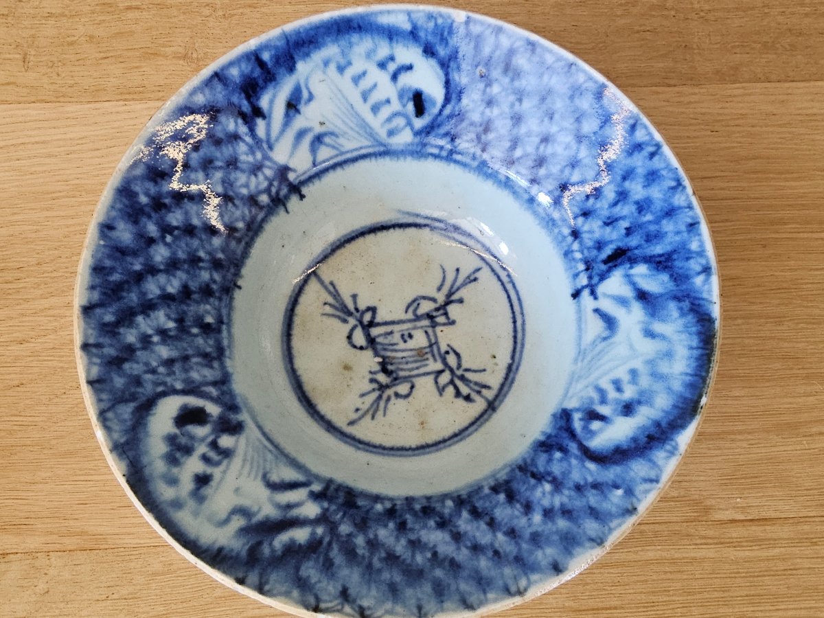 China. Pair Of Large Blue-and-white Porcelain Bowls.-photo-4