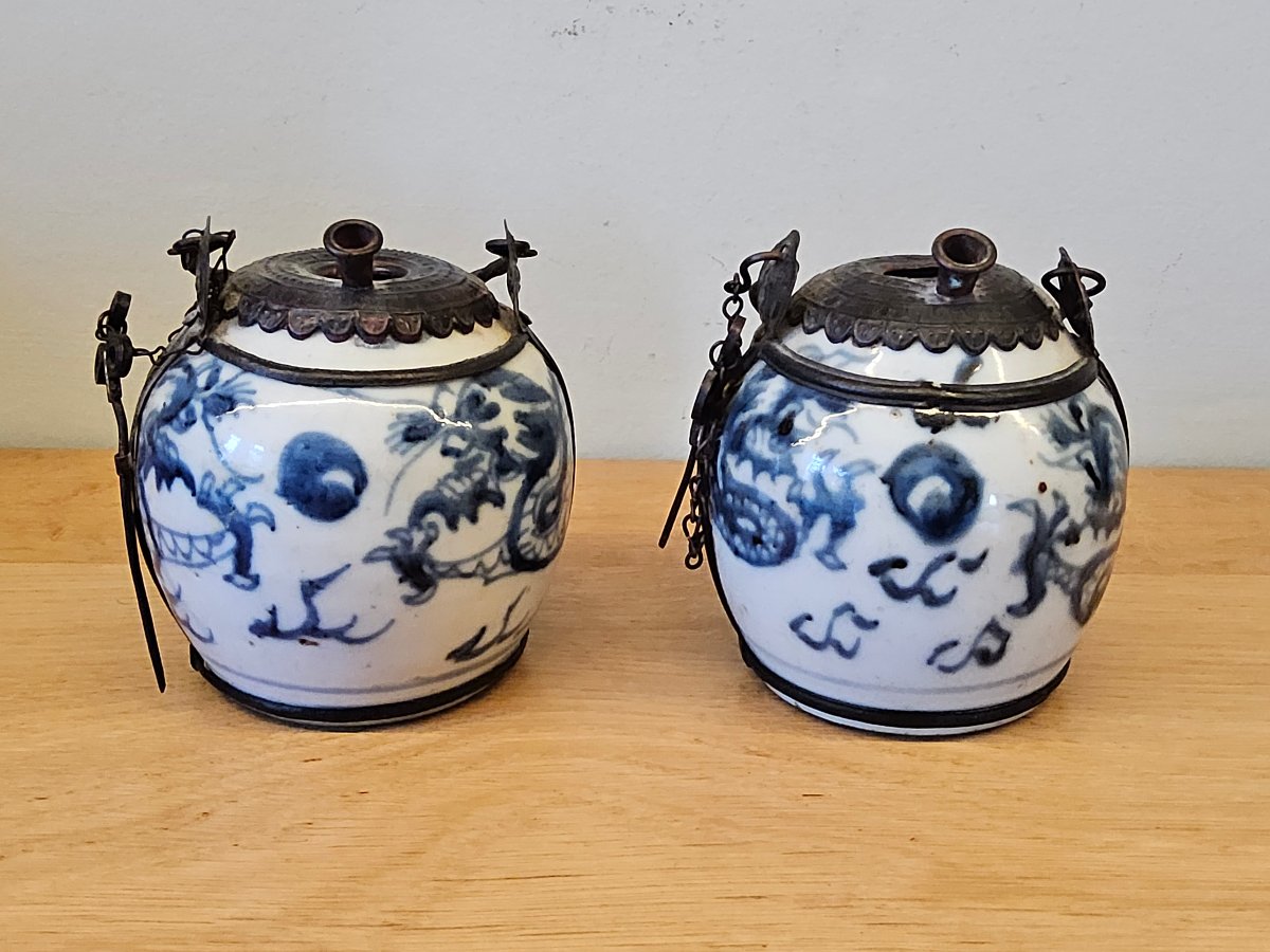 Vietnam. Pair Of “hue Blue” Porcelain Opium Pipes, 19th Century.