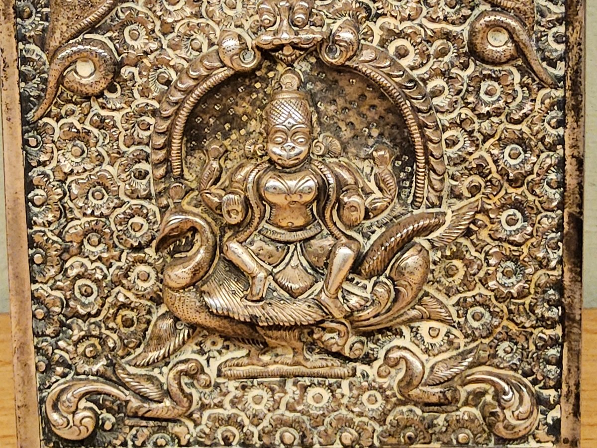 India. 18th-century Solid Silver Case.-photo-4