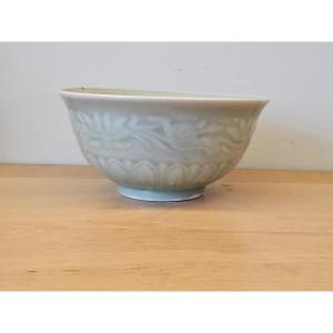 Grand bol en celadon ancien