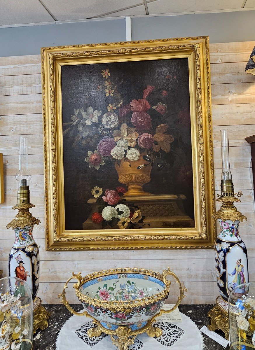 Porcelaine De Bayeux. Paire De Lampes à Pétrole. 