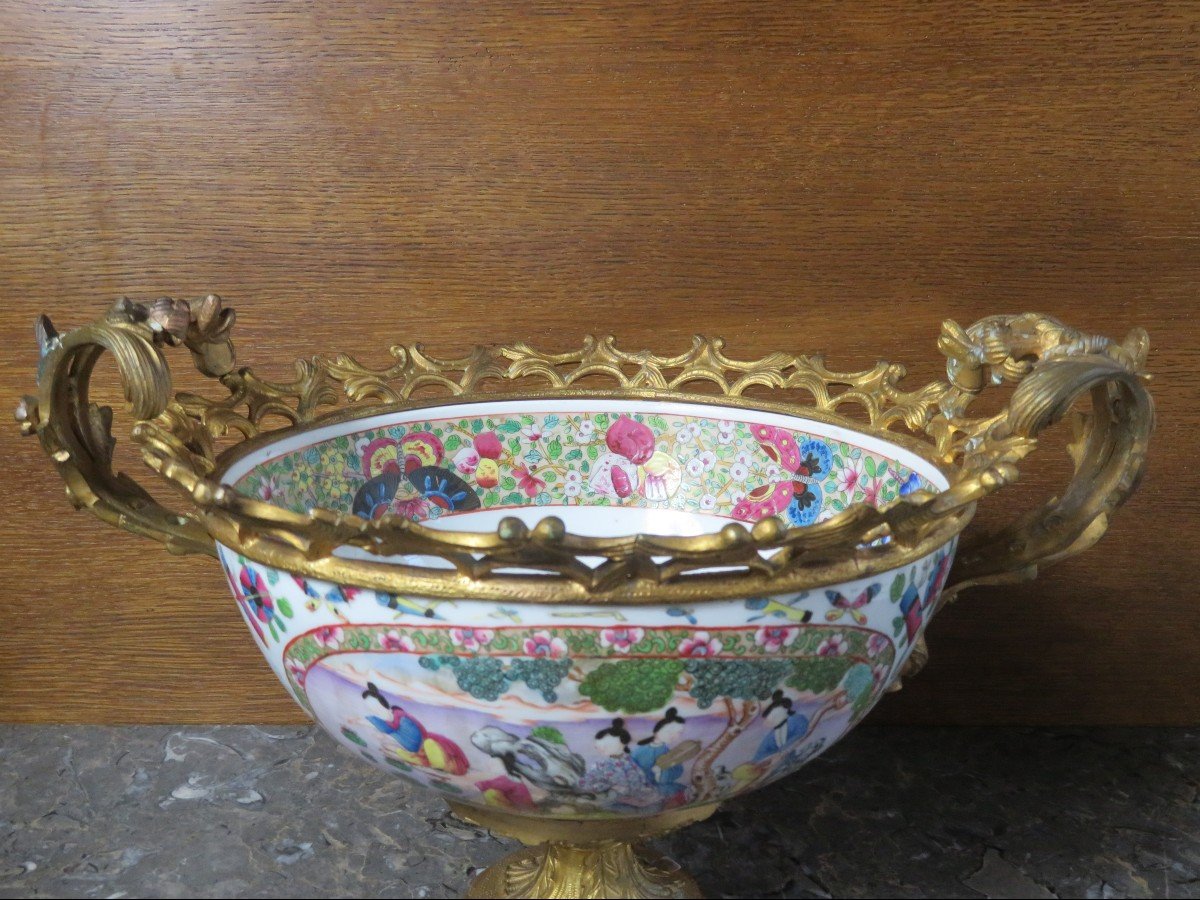 China. Canton Polychrome Porcelain Cup.-photo-4