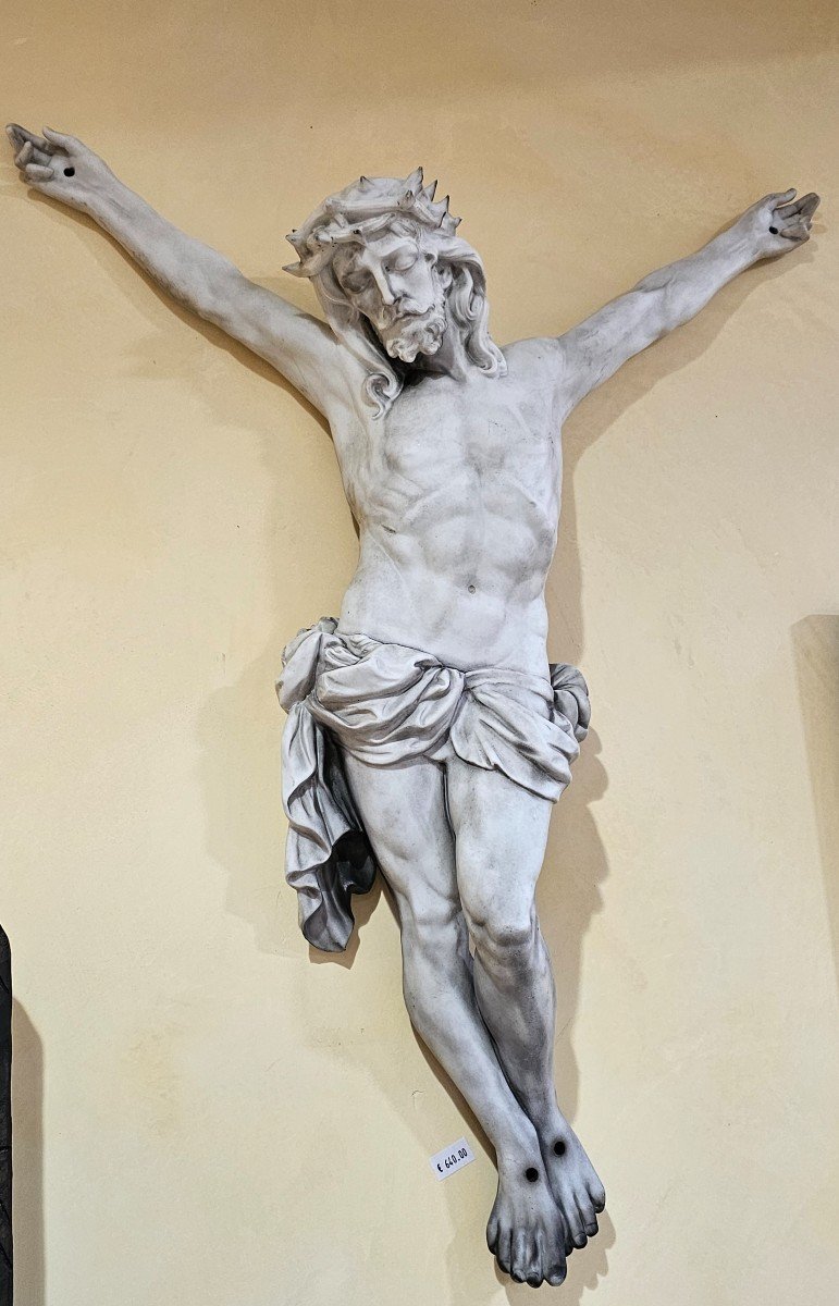 Christ En Faïence De Saxe.