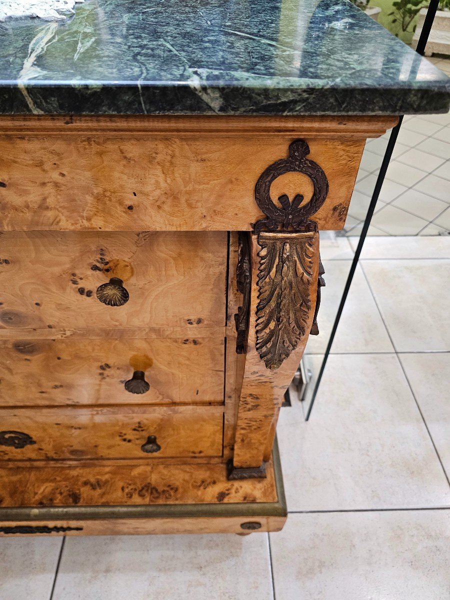 Commode en loupe de citronnier.-photo-2
