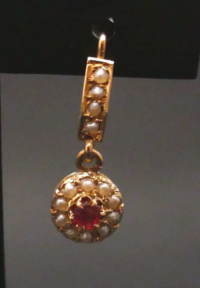 Dormeuses Perles Et Pierre Rouge, Or 18 Carats.-photo-3