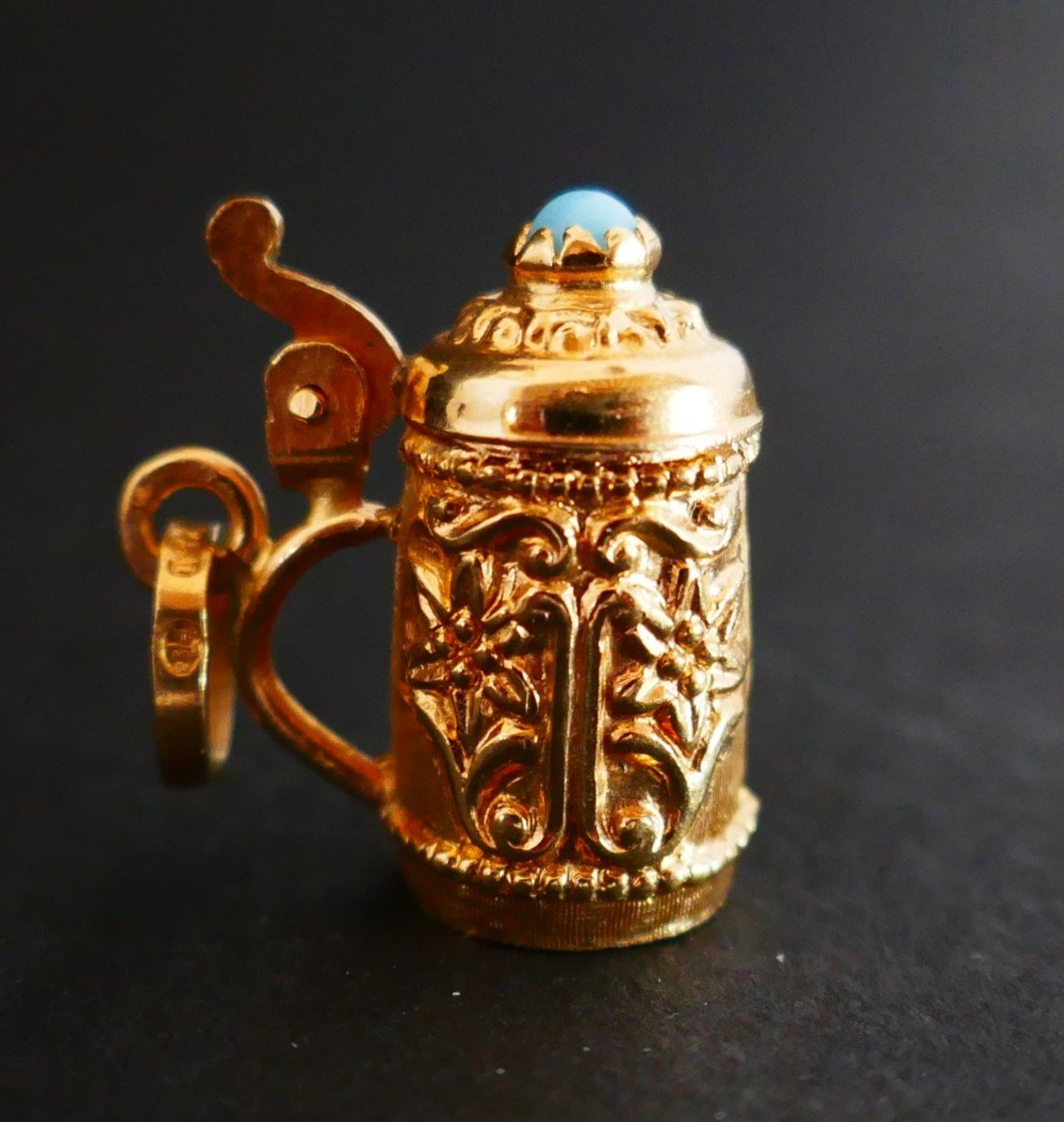 Articulated Beer Mug Charm Set With A Turquoise, 18k Gold.