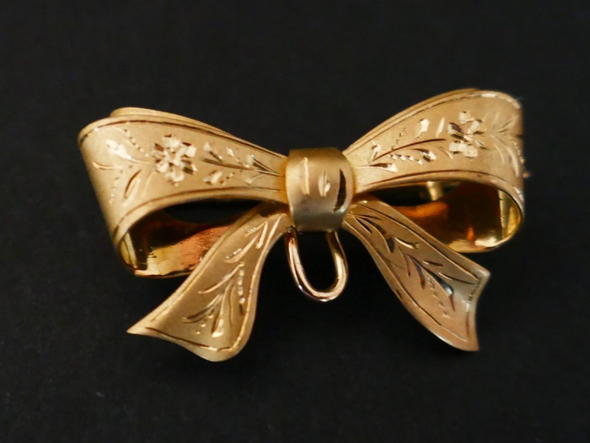 Rare Watch Holder Brooch In 18 Carat Gold.-photo-2