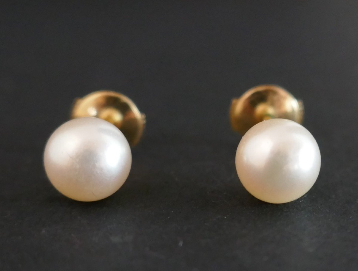 Pair Of Cultured Pearl Earrings, 5.50 Mm.