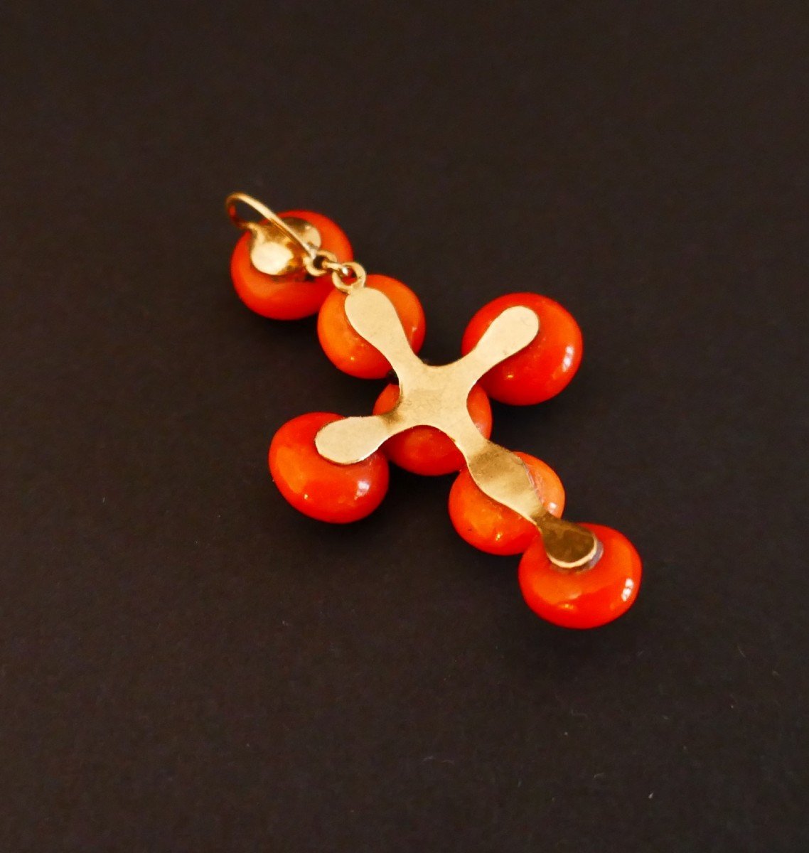 Old Coral Cross Pendant, 18 Carat Gold.-photo-4
