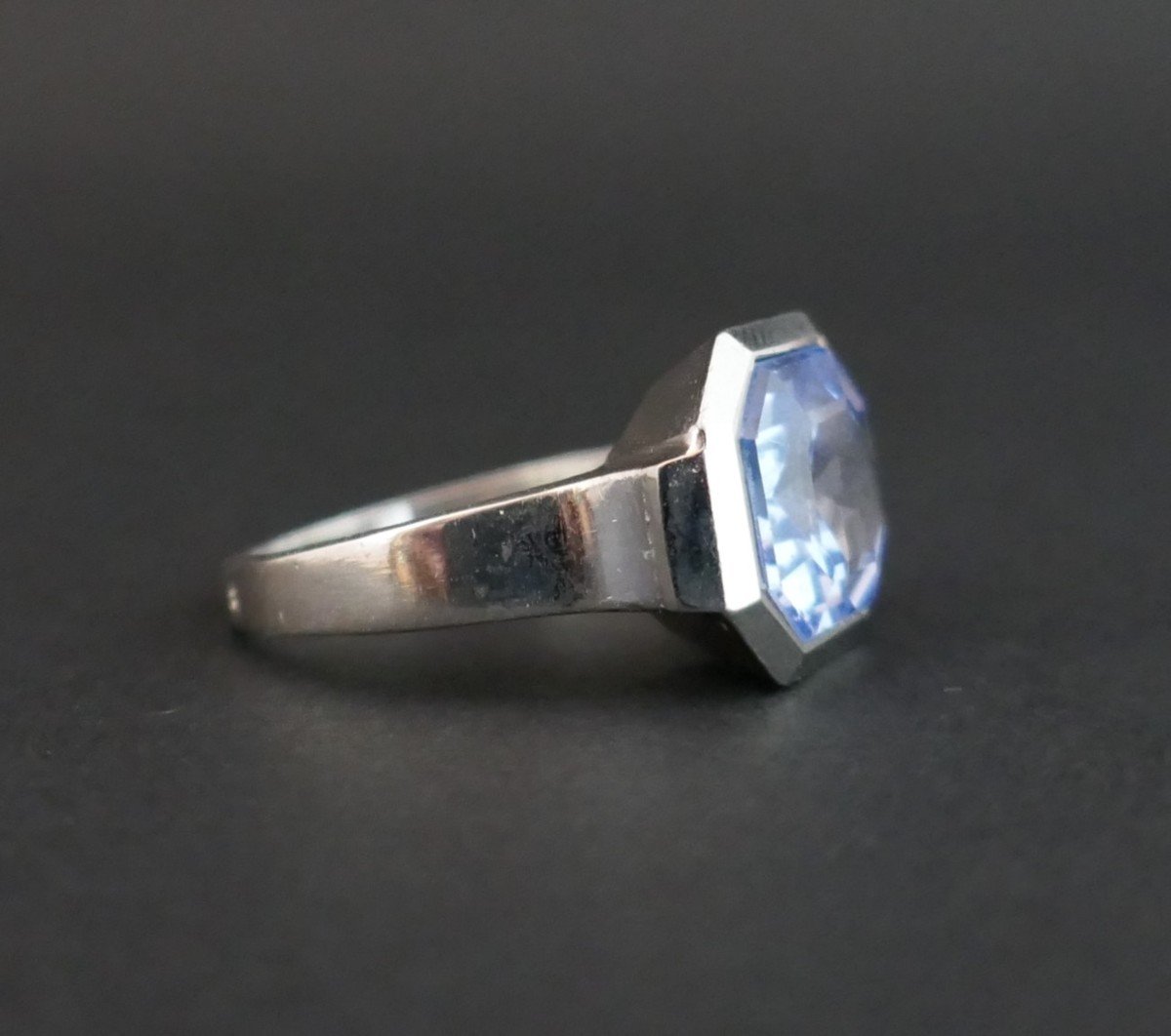 Art Deco Silver Ring Set With A Synthetic Blue Spinel-photo-2