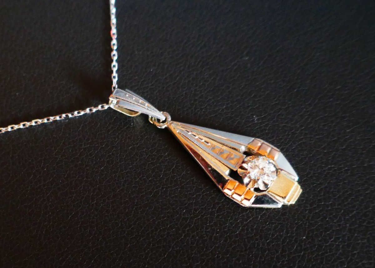 Art Deco Diamond Pendant, 18 Carat 3 Tone Gold.-photo-3