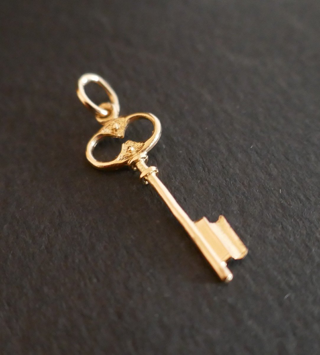 18k Gold Charms Pendant.-photo-3