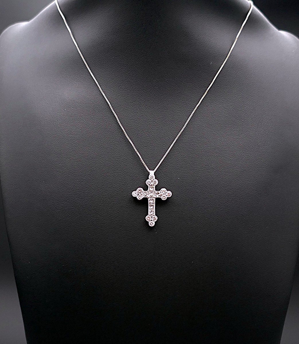 Croix Diamants Taille Princesse Et Taille Brillant Et Sa Chaîne.-photo-3