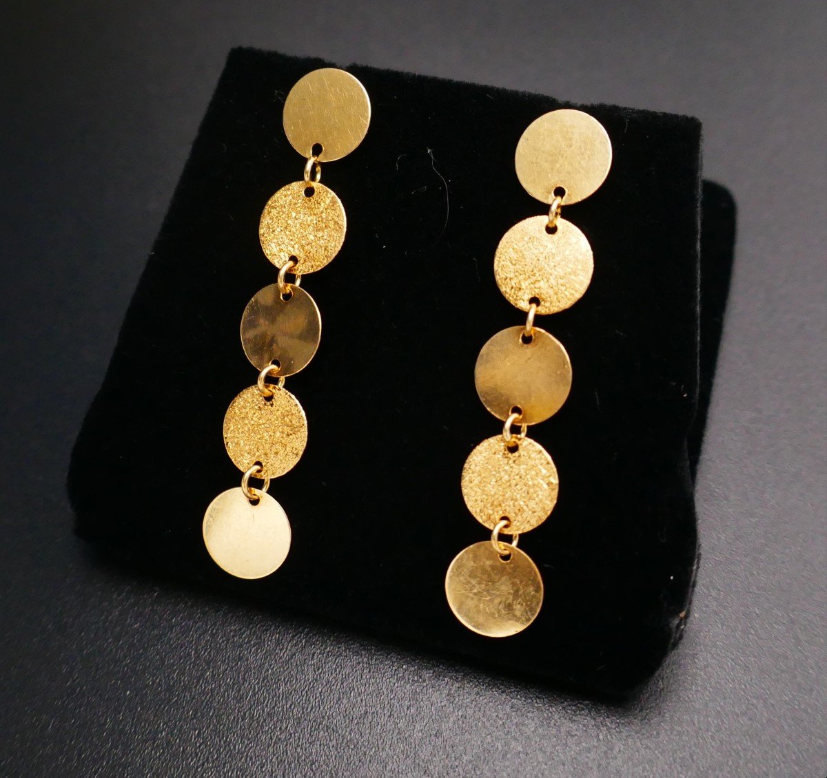 18 Carat Gold Disc Earrings.-photo-4