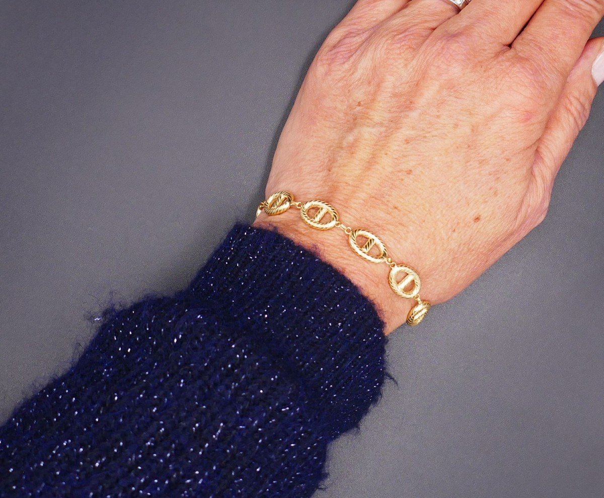 18 Carat Yellow Gold Marine Mesh Bracelet.-photo-4