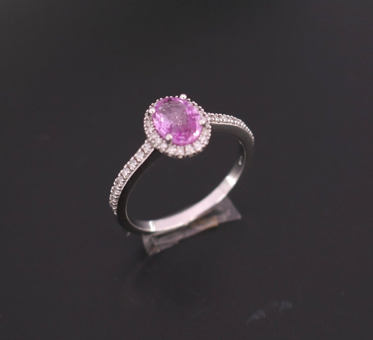 Pink Sapphire Ring With Diamond Surround, Diamond-paved Setting, 18-carat White Gold.-photo-2