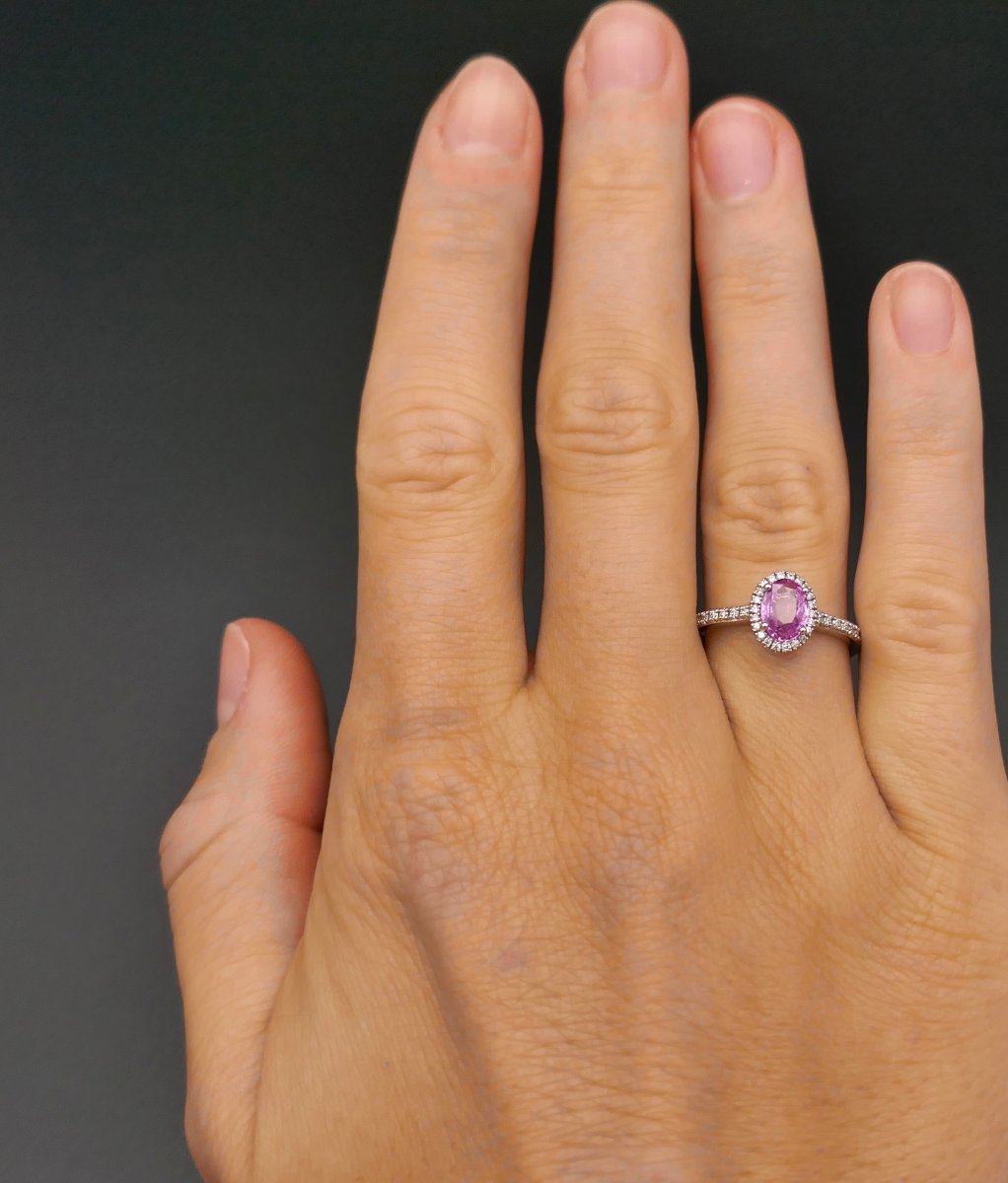 Pink Sapphire Ring With Diamond Surround, Diamond-paved Setting, 18-carat White Gold.-photo-4