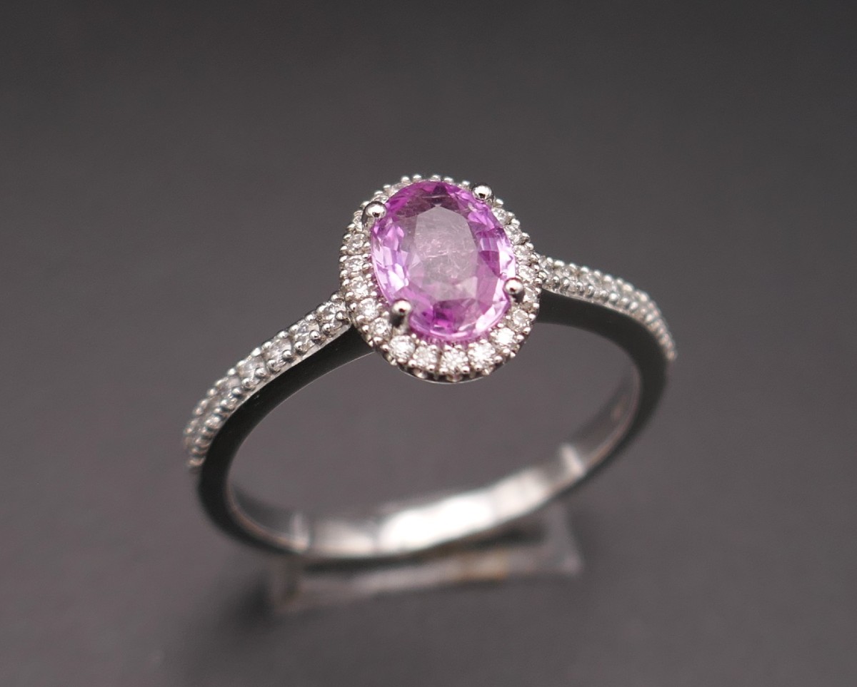 Pink Sapphire Ring With Diamond Surround, Diamond-paved Setting, 18-carat White Gold.