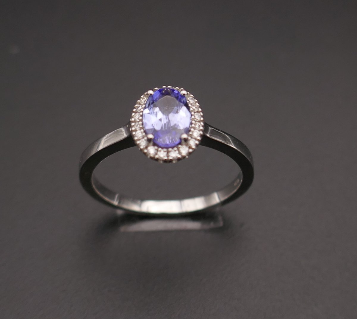 Sapphire Ring Surrounded By Diamonds, 18 Carat White Gold.-photo-3