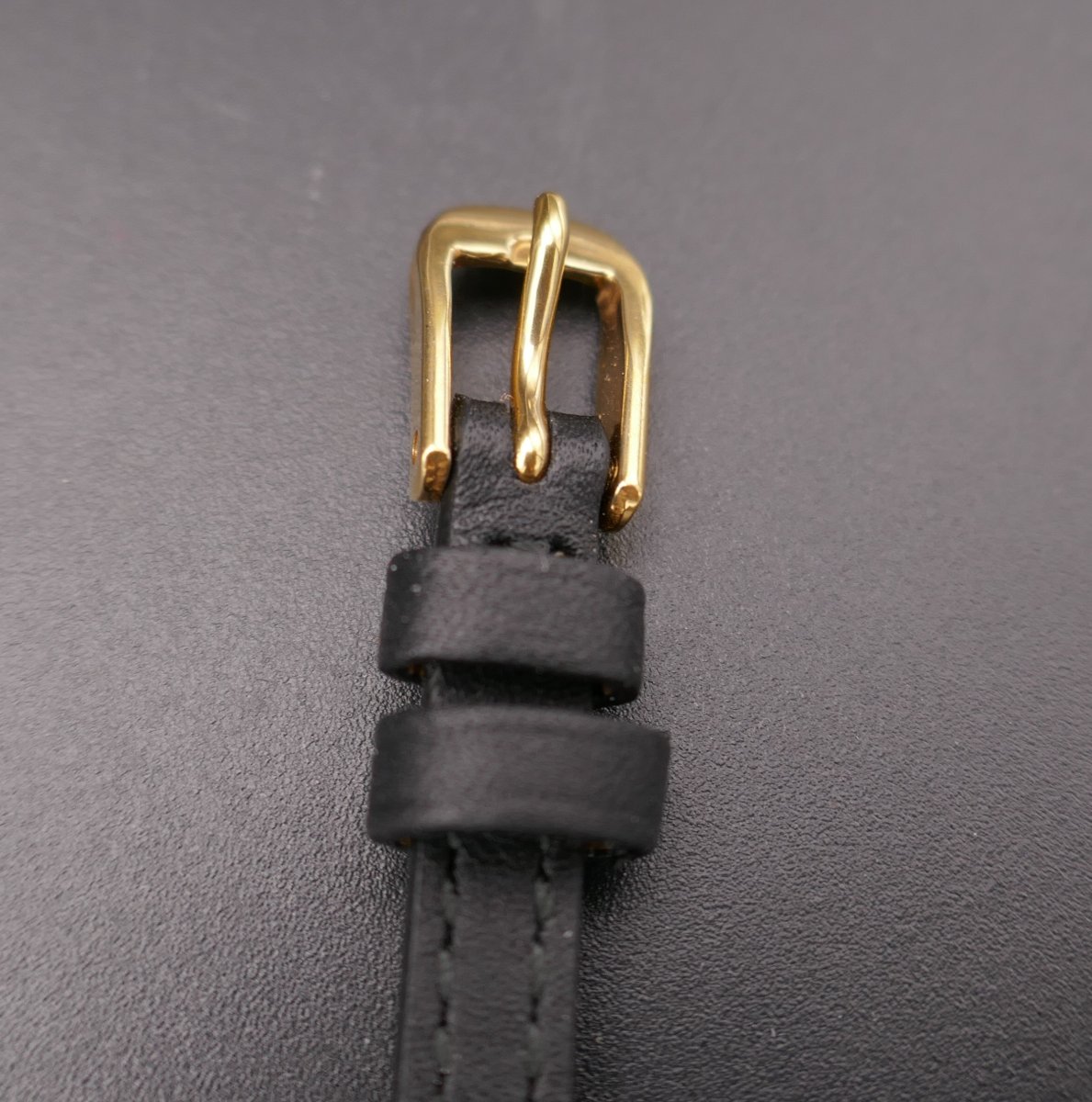 Lip Mini Vintage Watch In 18 Carat Gold. Excellent Condition.-photo-1