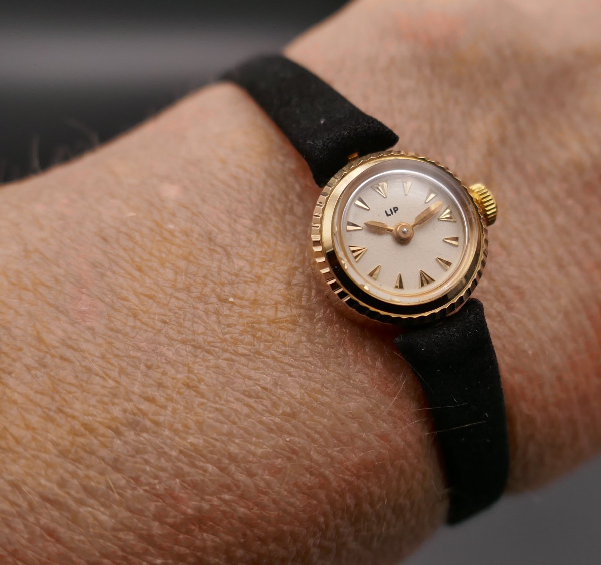Lip Mini Vintage Watch In 18 Carat Gold, Circa 1960. -photo-2