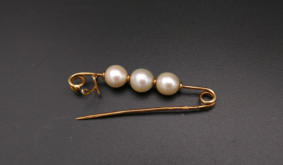 Barrette Brooch Adorned With Cultured Pearls, 18k Gold.-photo-4