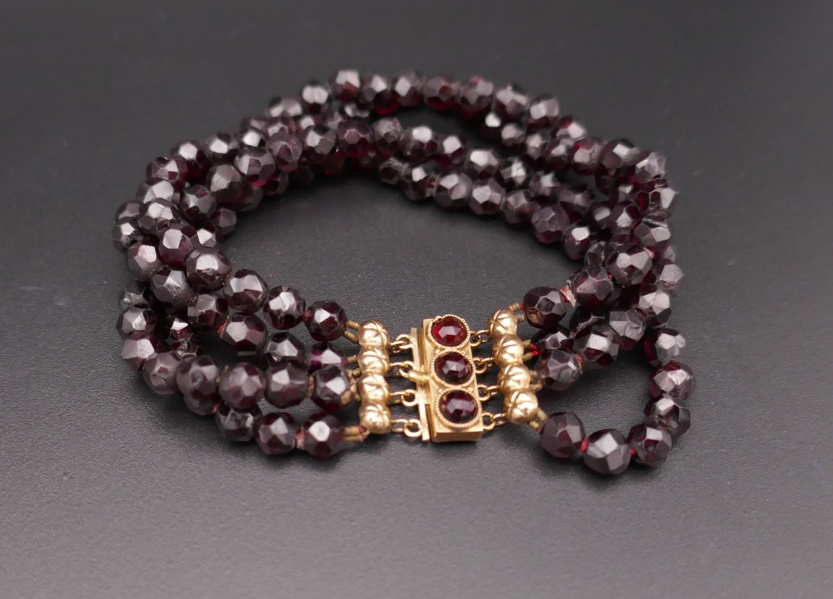 Antique 4-row Garnet Bracelet.