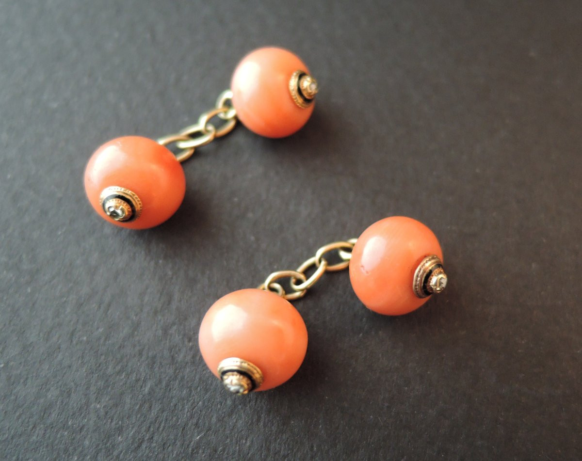 Pair Of Coral And 18k Gold Diamond Cufflinks-photo-3