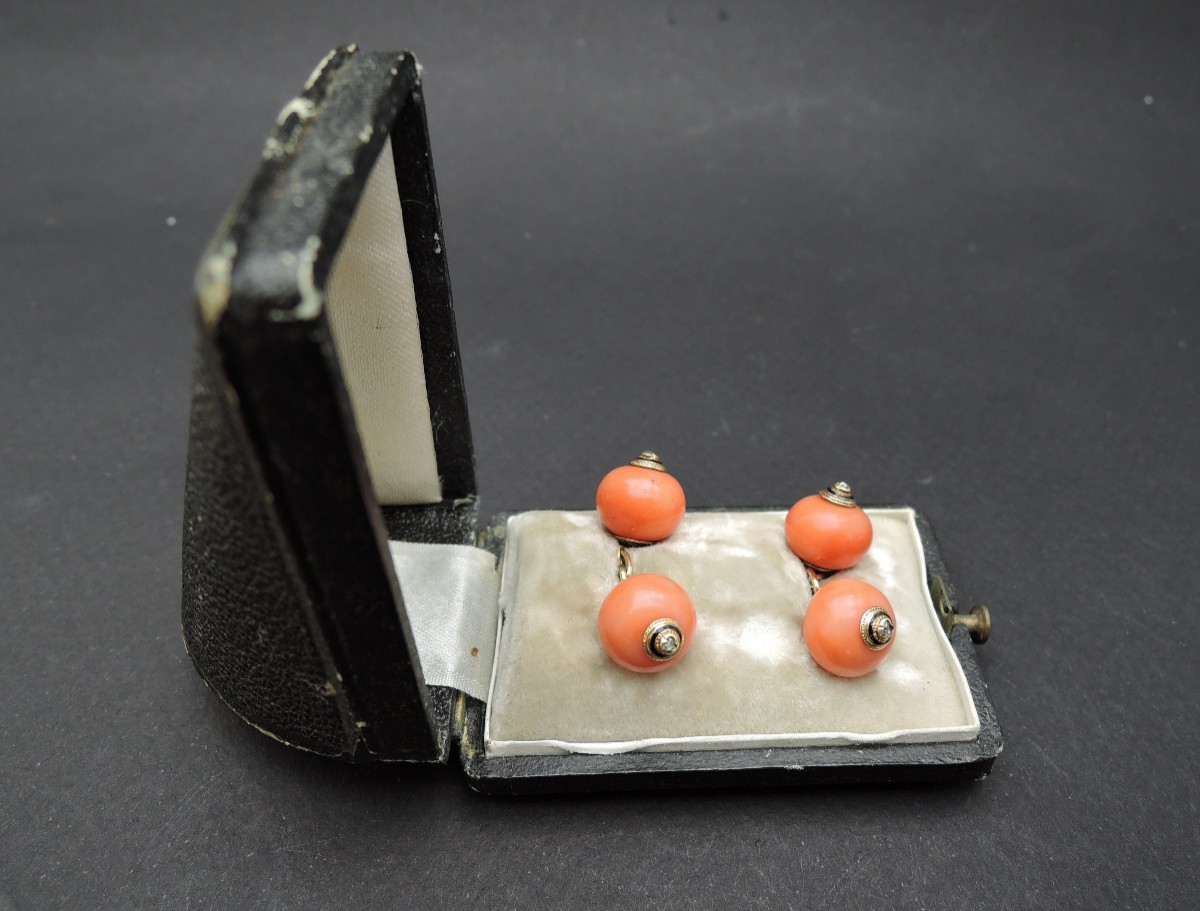 Pair Of Coral And 18k Gold Diamond Cufflinks